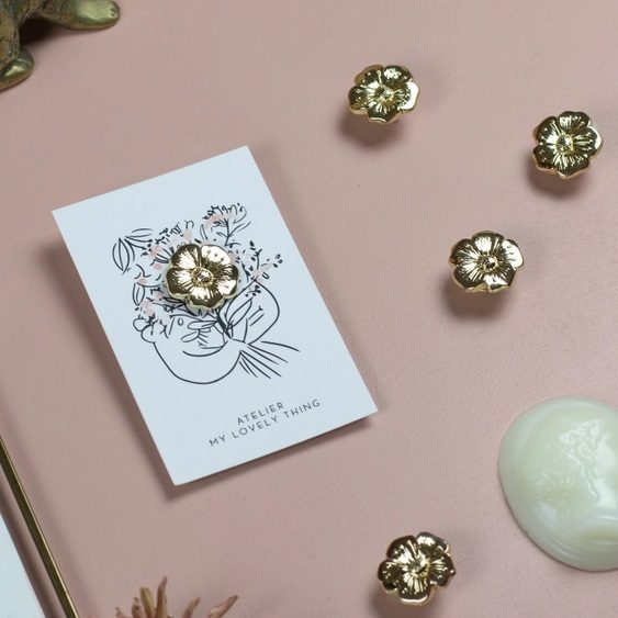 Pin's MY LOVELY THING BUTTERCUP – Image 3